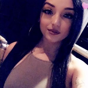 Meet your Posher, Molly